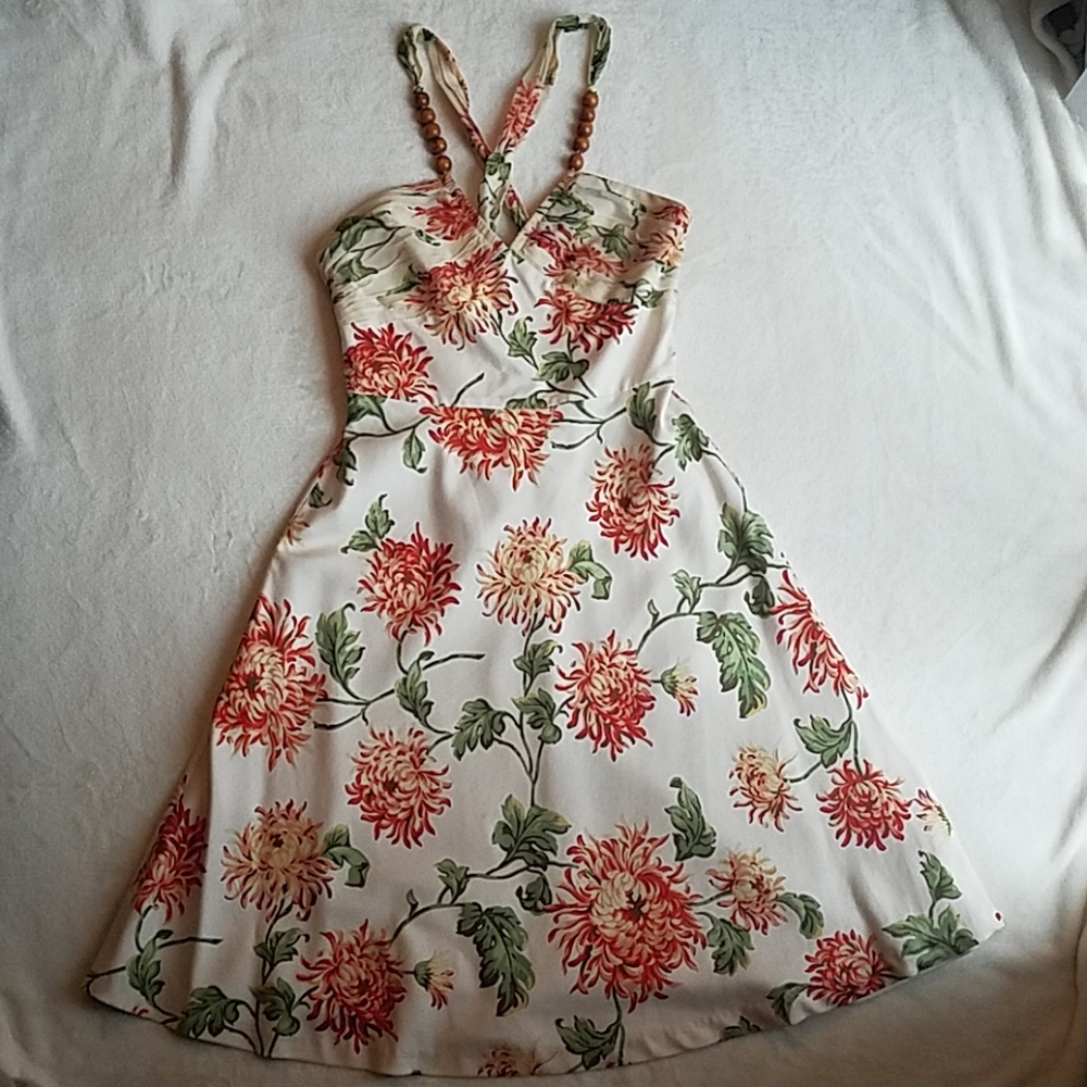 Donna Ricco.  Floral semi-formal dress